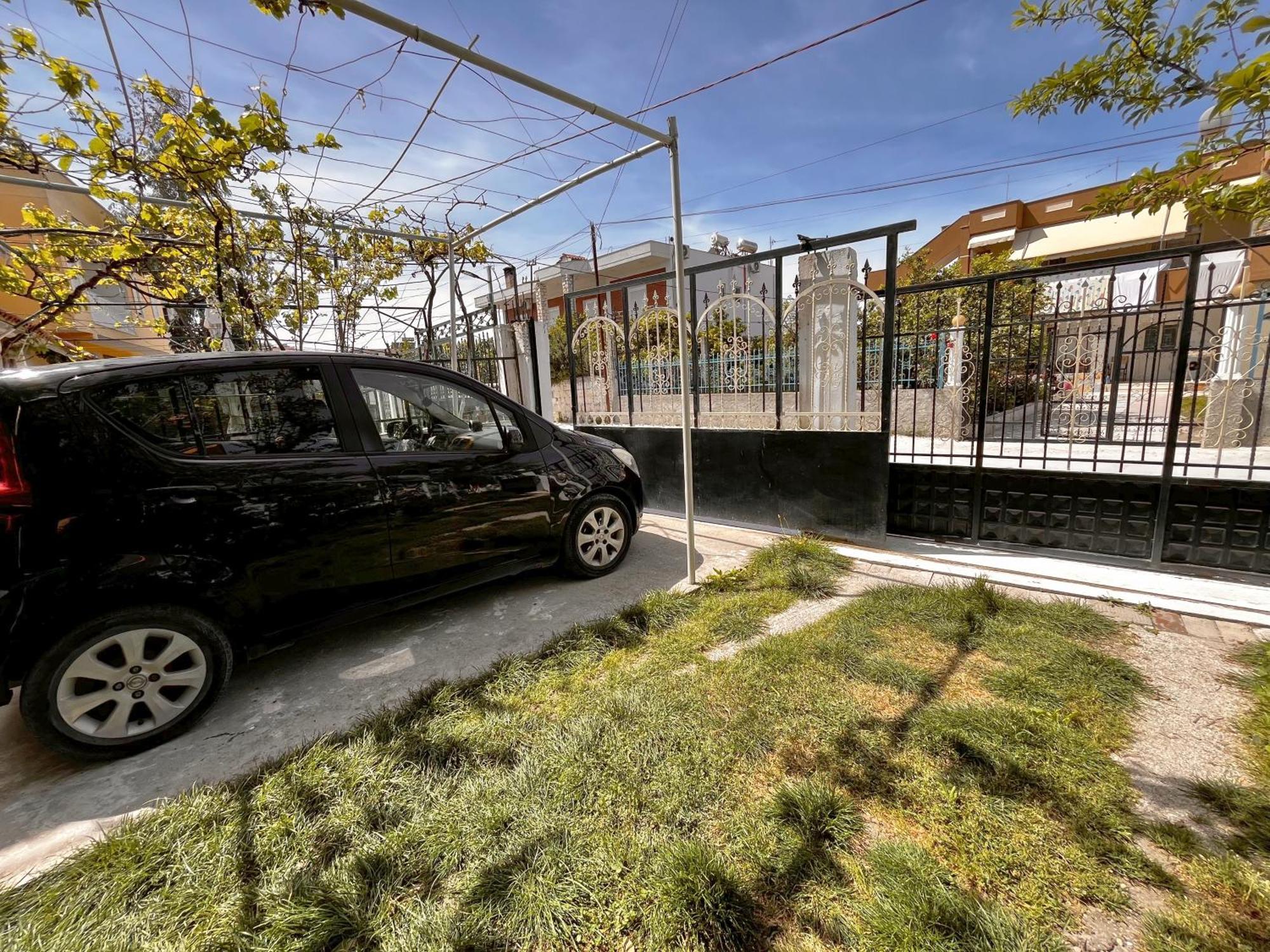Beach & Chill Apartments Vlorë Buitenkant foto